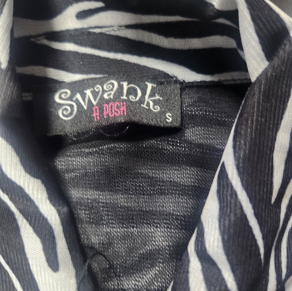 Zebra Top - Picture 2 of 2
